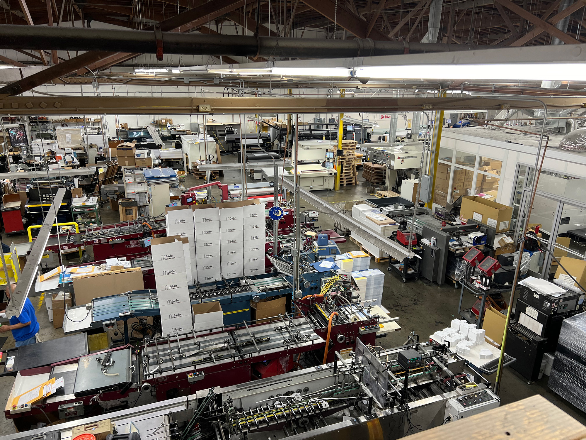 Overhead view of Folderprinter's 25,000 square feet manufacturing and printing facility